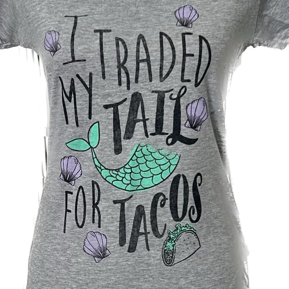 NWT “I Traded My Tail For Tacos” Mermaid t-shirt 🧜‍♀️🌮🧜‍♀️ - Picture 3 of 6